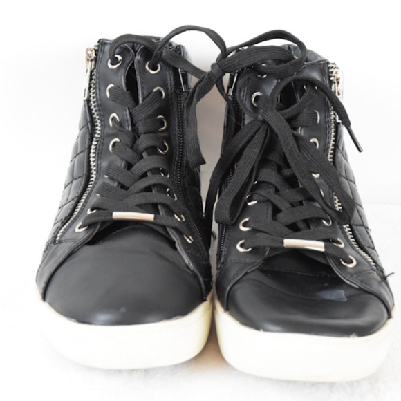 Steve Madden Shoes - Steve Madden Black Quilted High Tops Size 6
